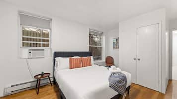 3 habitaciones, escritorio, tabla de planchar con plancha y wifi