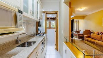 Basic Apartment | Private kitchen