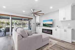 TV, fireplace, offices