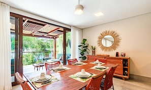 Villa | Restaurantes