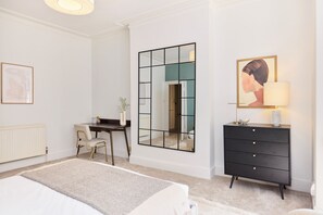 Apartment, Balcony