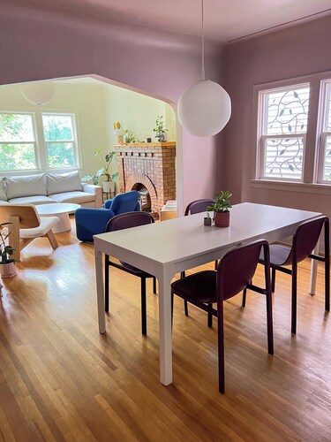 Stylish Inner-City Character Home, steps to river, restaurants and shops.