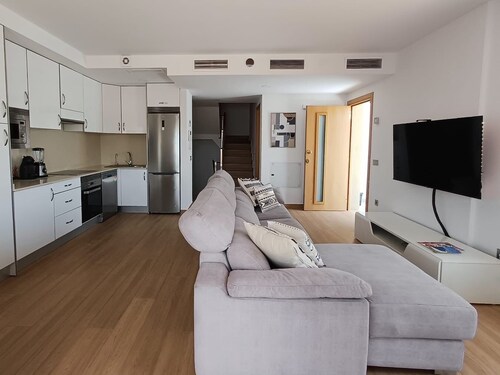 AMARILLA GOLF FAMILY VILLA PRIVATE SWIMMING POOL GYMNASIUM 500 m FROM BEACH AND MARINA