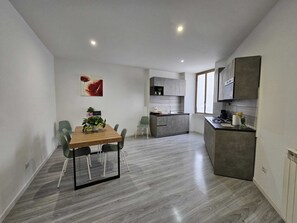 Habitació quàdruple (2 Bedrooms) | Cuina privada