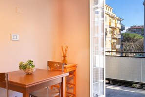 Dining - Pigneto Second Apartment (Rome)