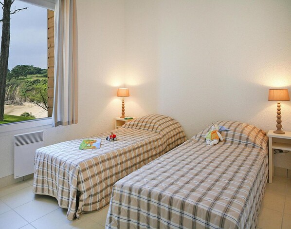 House | 2 bedrooms, individually furnished