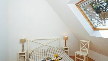 2 bedrooms, individually furnished