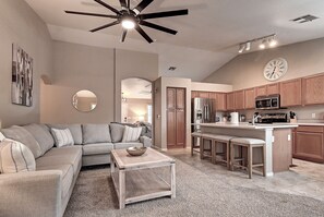 TV connectée, baby-foot, table de tennis de table, livres