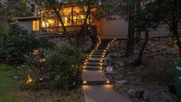 Khuôn viên nơi lưu trú