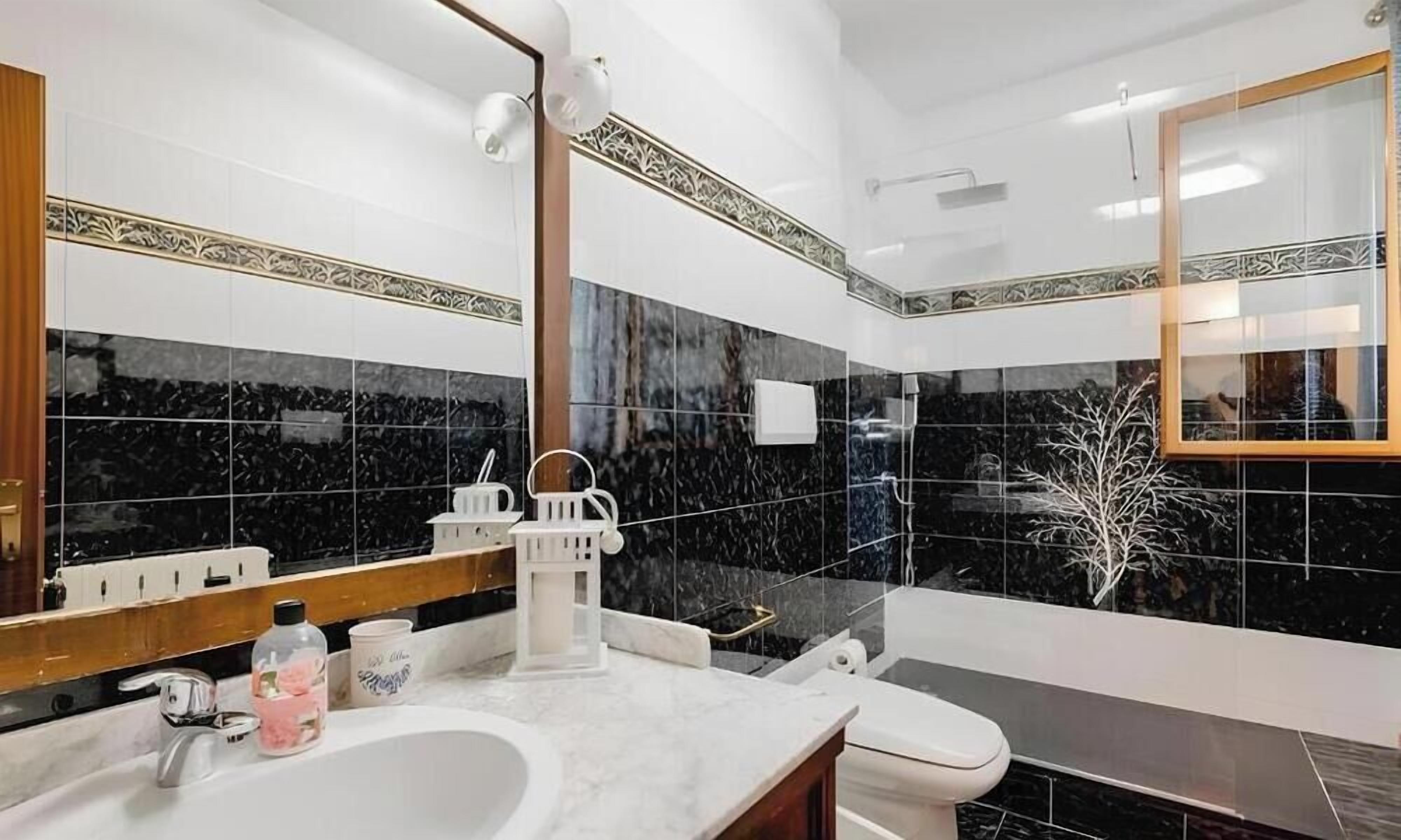 Einzelzimmer, Terrasse, Parkblick | Badezimmer