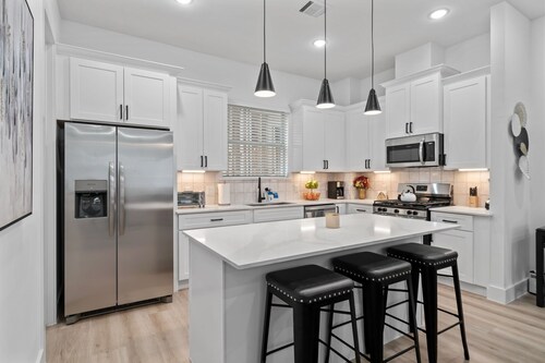 Downtown Houston New House!