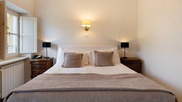 1 slaapkamer, een strijkplank/strijkijzer, wifi, beddengoed