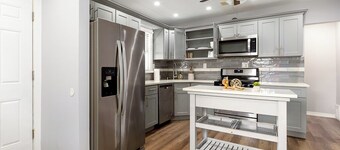 Spacious 2BR/2BA Elmont Apt – Private Entry