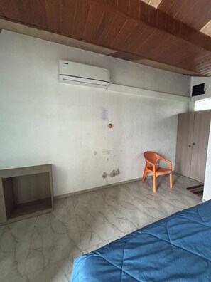 Economy-Doppelzimmer, Terrasse, Seeblick | Kostenloses WLAN