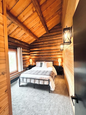 3 chambres, fer et planche à repasser, Wi-Fi, draps fournis