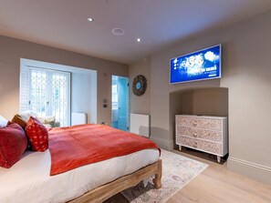 2 habitaciones, tabla de planchar con plancha y wifi gratis