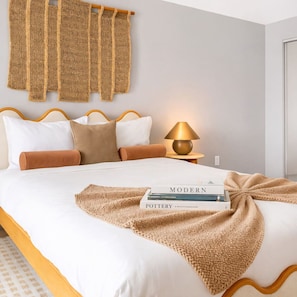 Unclassified image, 5 of 14, button