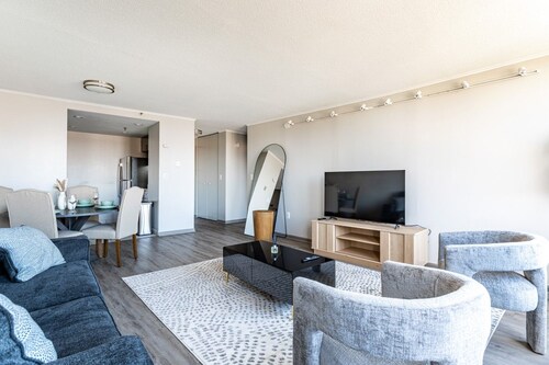Downtown Apartment | XL Center + Bushnell Park