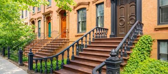 Prime Yale Studio Steps to Sallys Apizza