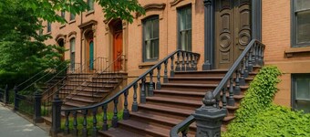 Bright Downtown Room near Yale & East Rock!