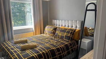 3 bilik tidur, seterika/papan seterika, Wi-fi percuma, cadar katil