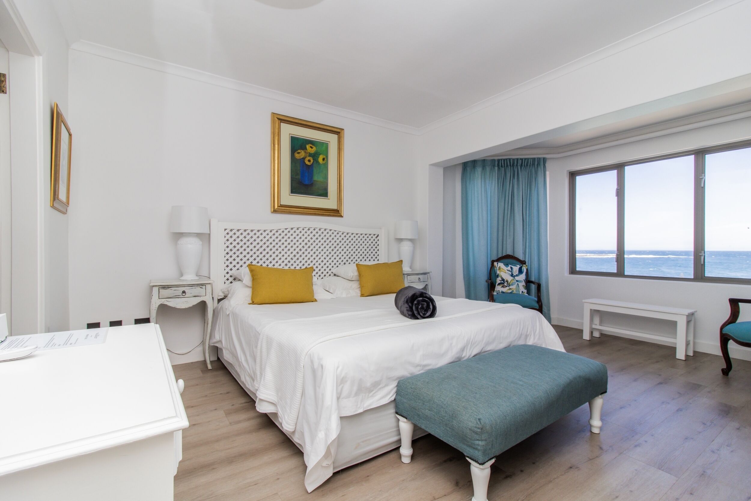 Executive Double Room, Sea View | In-room safe, free WiFi