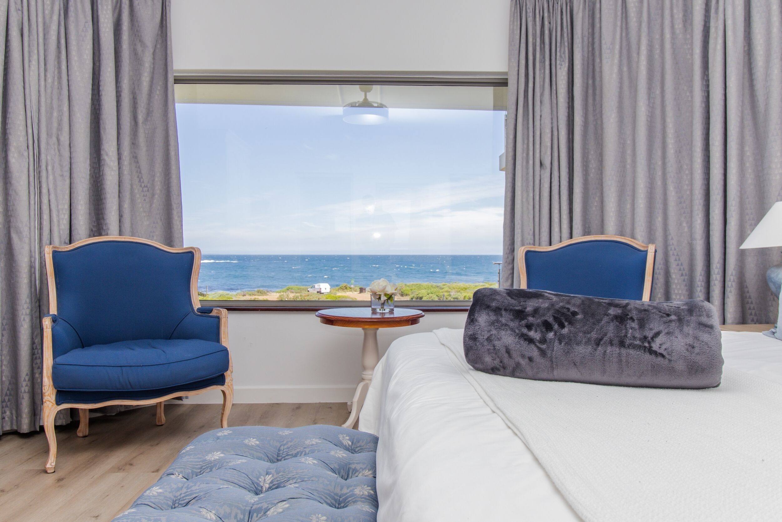 Doppia Executive, vista mare, al piano terra | Una cassaforte in camera, Wi-Fi gratuito