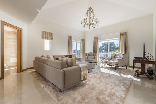 Barra Prime 4 Bedroom Duplex Quinta do Lago Sal