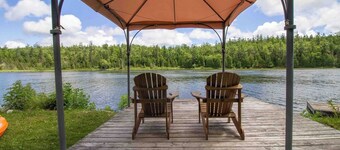 Four Mile Memories - Three Bedroom Cottage, Sleeps 6