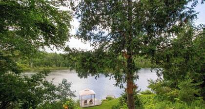 Four Mile Memories - Drei Schlafzimmer Kleines Landhaus, Schläft 6