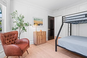4 bedrooms, iron/ironing board, travel cot, WiFi