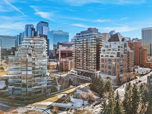Exterior - Coastal Winds DT Gym River Walk (Calgary)