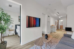 1 bedroom, desk, iron/ironing board, WiFi