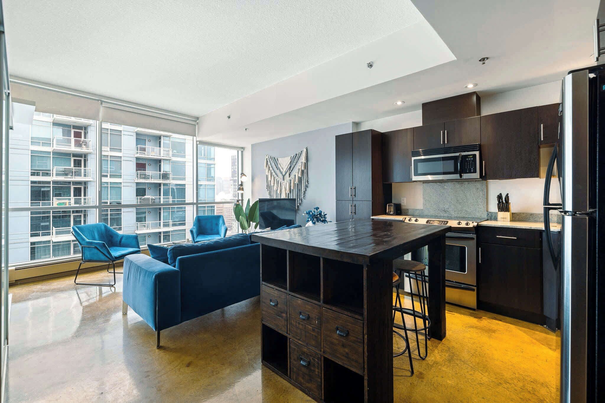 Refrigerador, microondas, parrilla de estufa y lavavajillas 