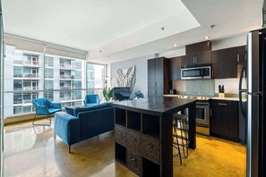 Fridge, microwave, stovetop, dishwasher - SUB-PENT House Beltline Oasis 2BR with Panoramic Glass Windows (Calgary)