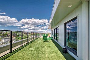 Unclassified image, 4 of 14, button