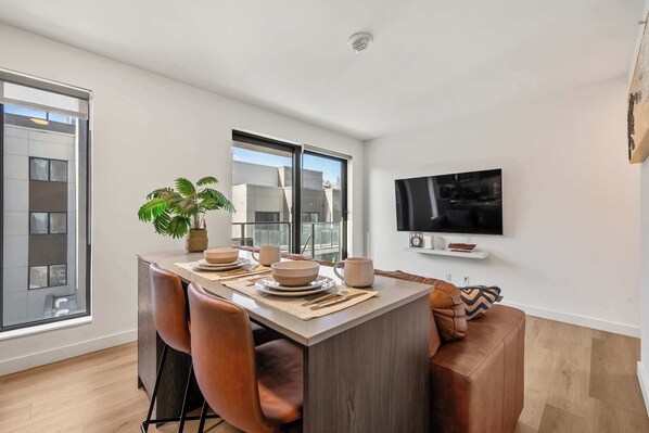 Imagen sin descripción, 1 de 24, botón