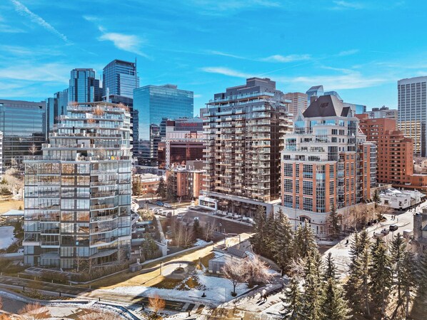 Exterior - Central Calgary Riverside Haven (Calgary)