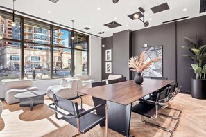 Dining - The Terra Flat DT Skyline Views (Calgary)