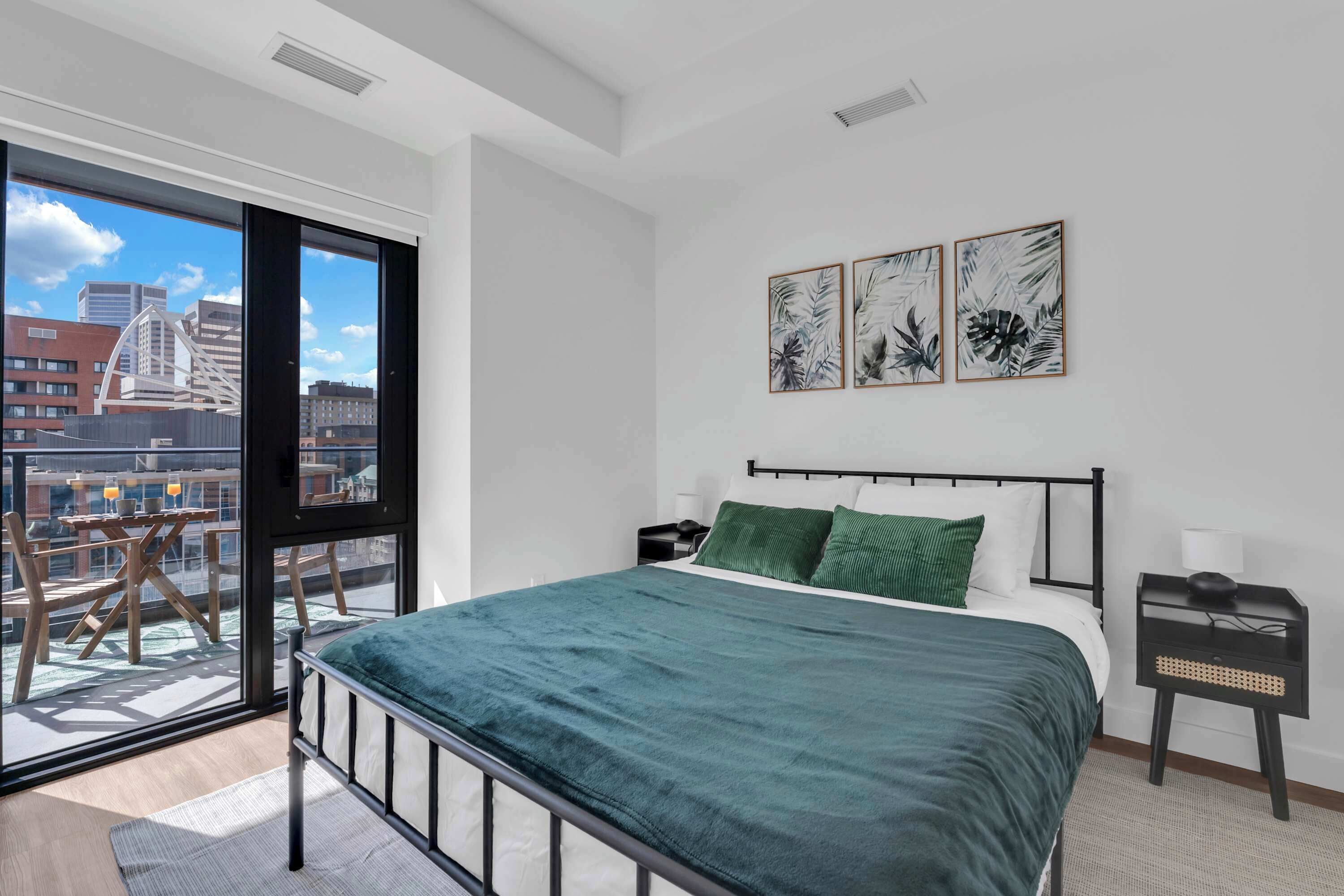 2 عدّة غرف نوم ومكتب ومكواة/لوح كي وواي فاي