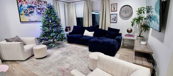 Spacious Modern Mtn View Stay, Steps From Gaylord