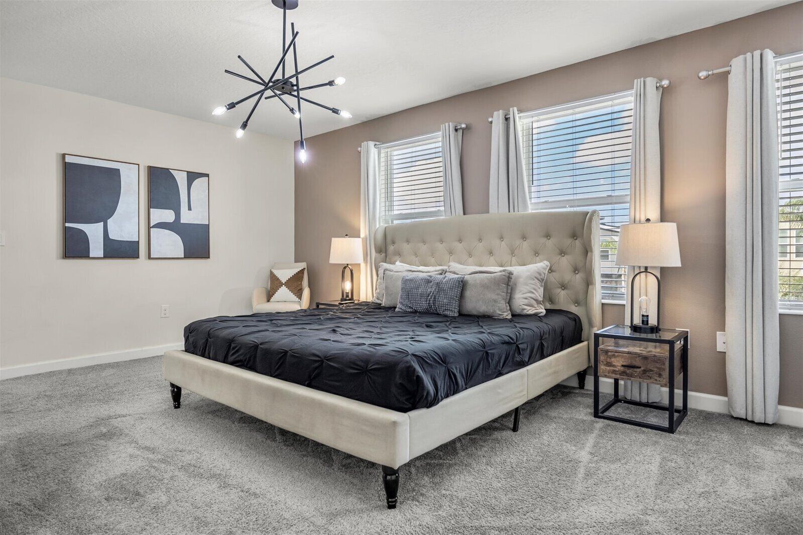 Family Villa | Laptop workspace, free WiFi, bed sheets