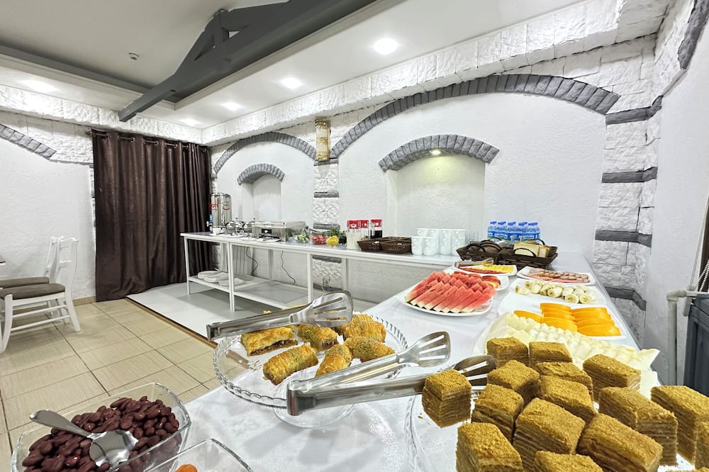 Grand Zamin Hotel