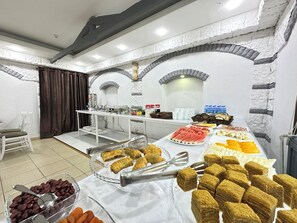 Petit déjeuner composé de spécialités régionales compris tous les jours