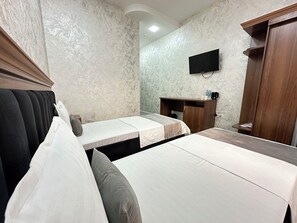 Standard Twin Room | Hypo-allergenic bedding, individually decorated, individually furnished