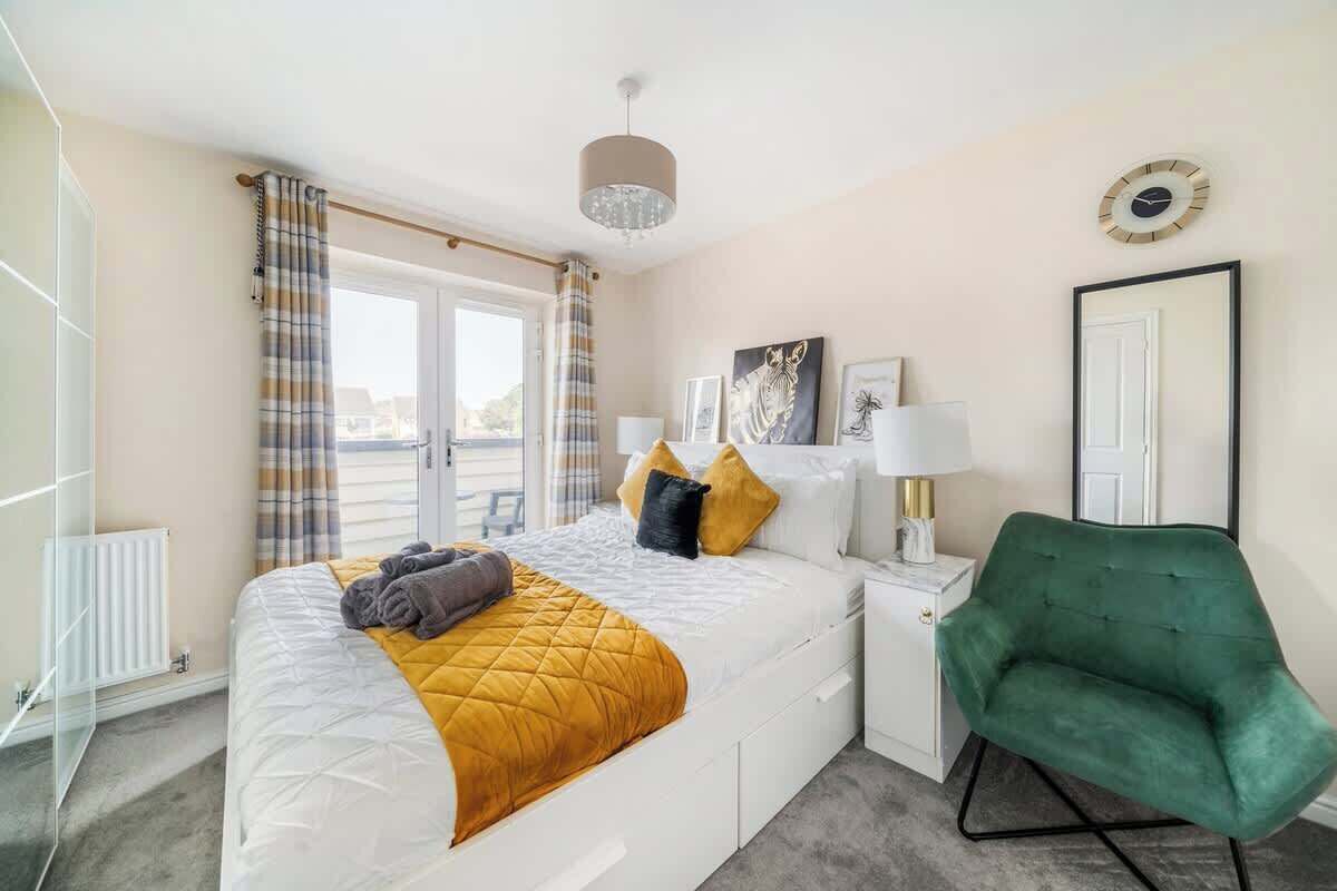 3 soverom, strykejern/-brett, wi-fi og sengetøy