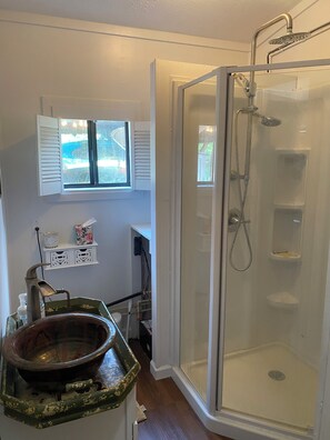 Towels, toilet paper