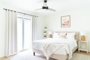 4 bedrooms, desk, iron/ironing board, travel cot