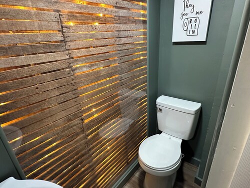 Enjoyable 3-bedroom house with AC in charming Van Buren