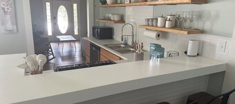 Enjoyable 3-bedroom house with AC in charming Van Buren
